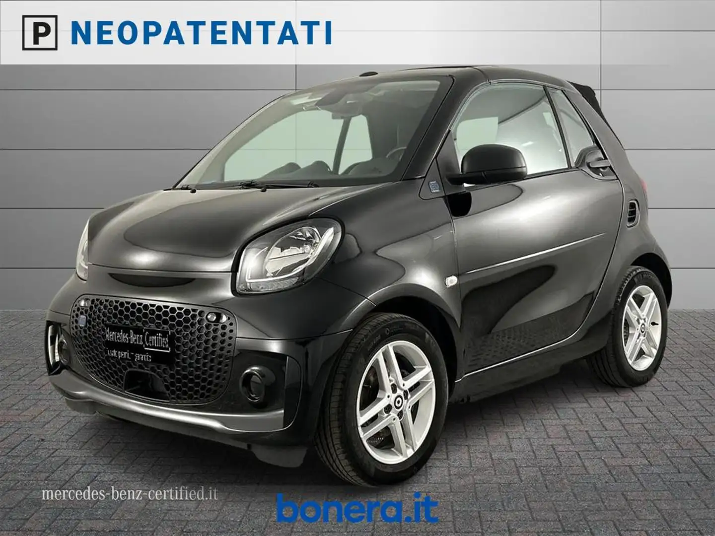smart forTwo Cabrio eq Pure 22kW Nero - 1