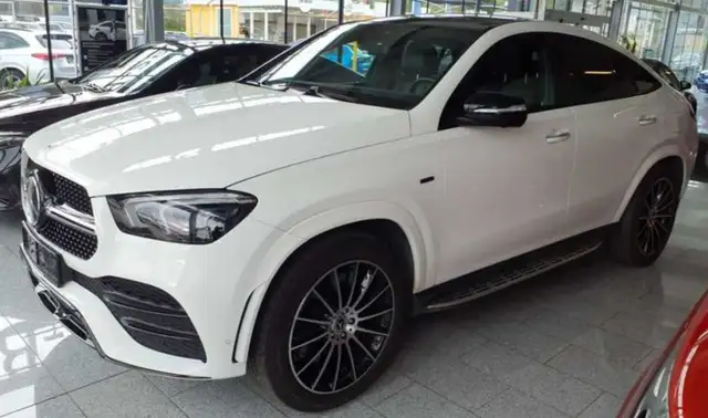 Mercedes-Benz GLE 350 e 4M COUPE AMG LINE AIRMATIC PANO SD AHK Ansicht 2