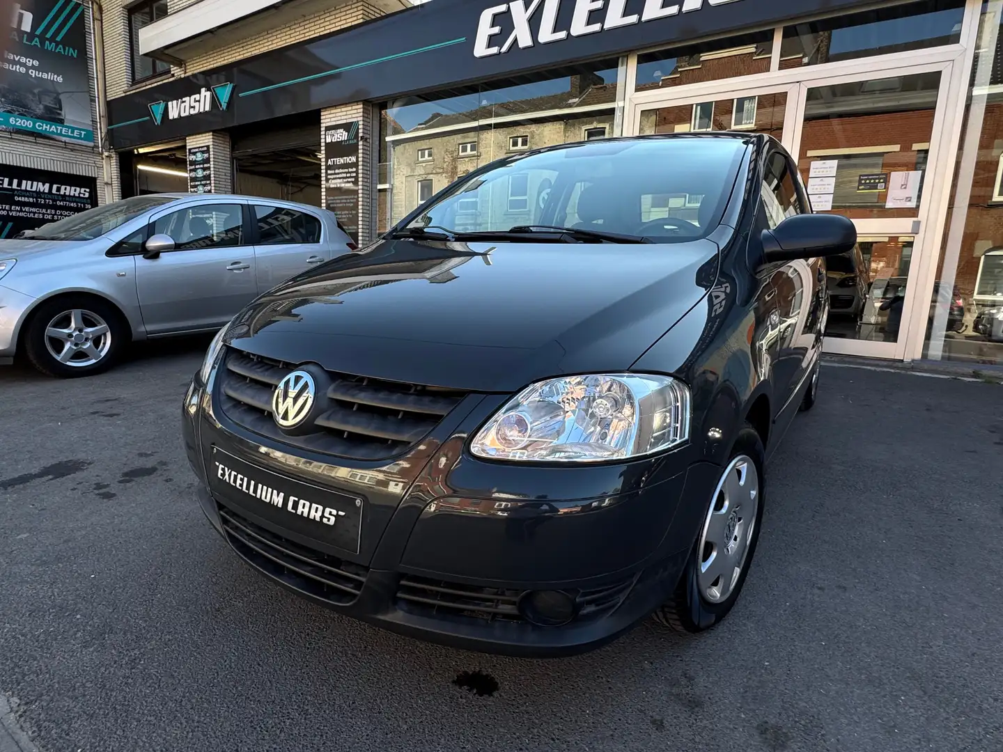Volkswagen Fox 1.2i Toit Ouvrt Airco Garantie Euro5 tres Propre Šedá - 1