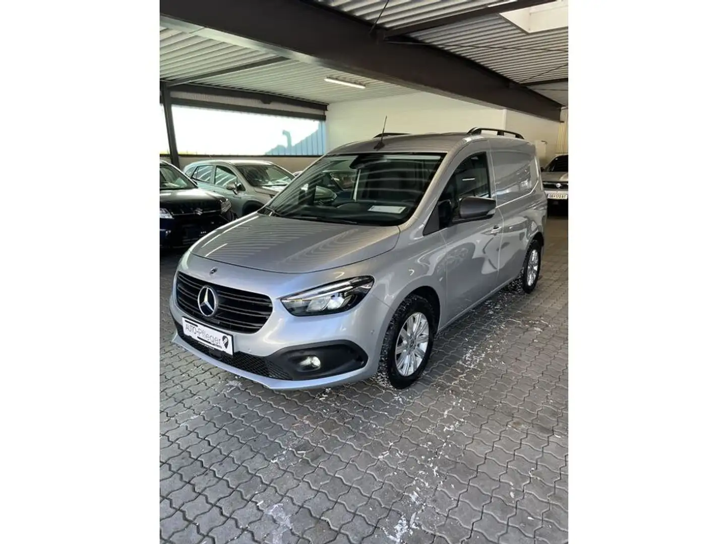 Mercedes-Benz Citan Kastenwagen 110 CDI Pro Silber - 1