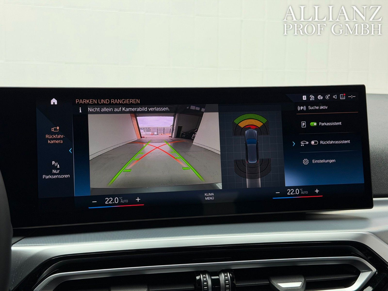 BMW 330 i Touring M-Sport HuD HiFi Pano 3-Zonen LED — photo 12