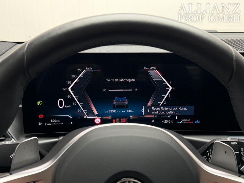 BMW 330 i Touring M-Sport HuD HiFi Pano 3-Zonen LED — photo 10