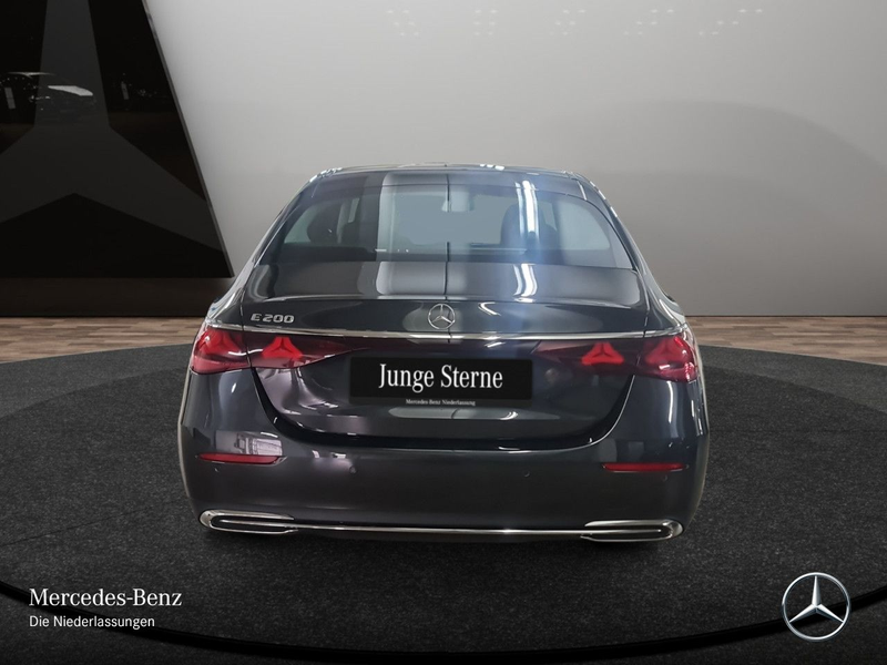 Mercedes-Benz E 200 Avantgarde Distr. LED Kamera Spurhalt-Ass 9G — photo 9