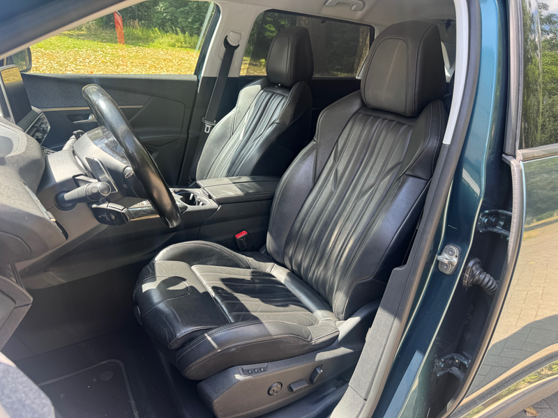 Peugeot 5008 5008 1.5 BlueHDi Allure 7 Places — photo 13
