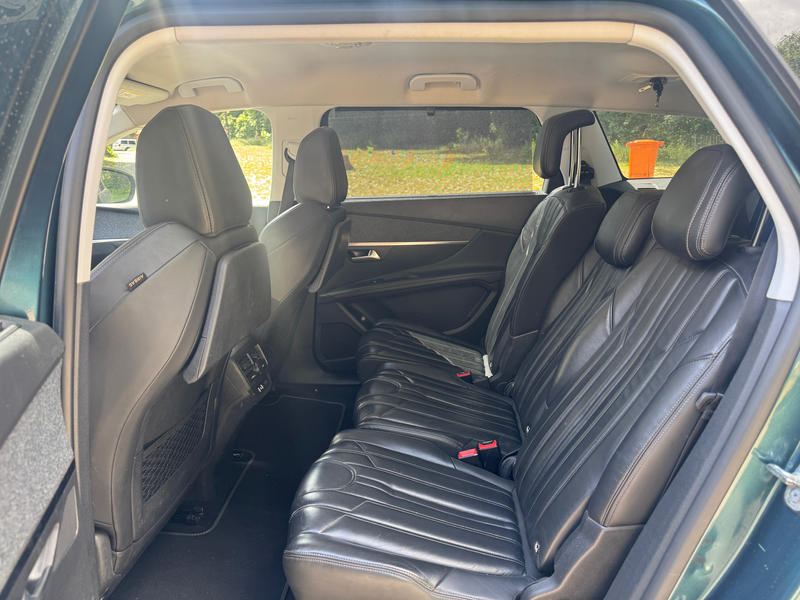 Peugeot 5008 5008 1.5 BlueHDi Allure 7 Places — photo 11