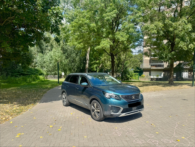 Peugeot 5008 5008 1.5 BlueHDi Allure 7 Places — photo 8