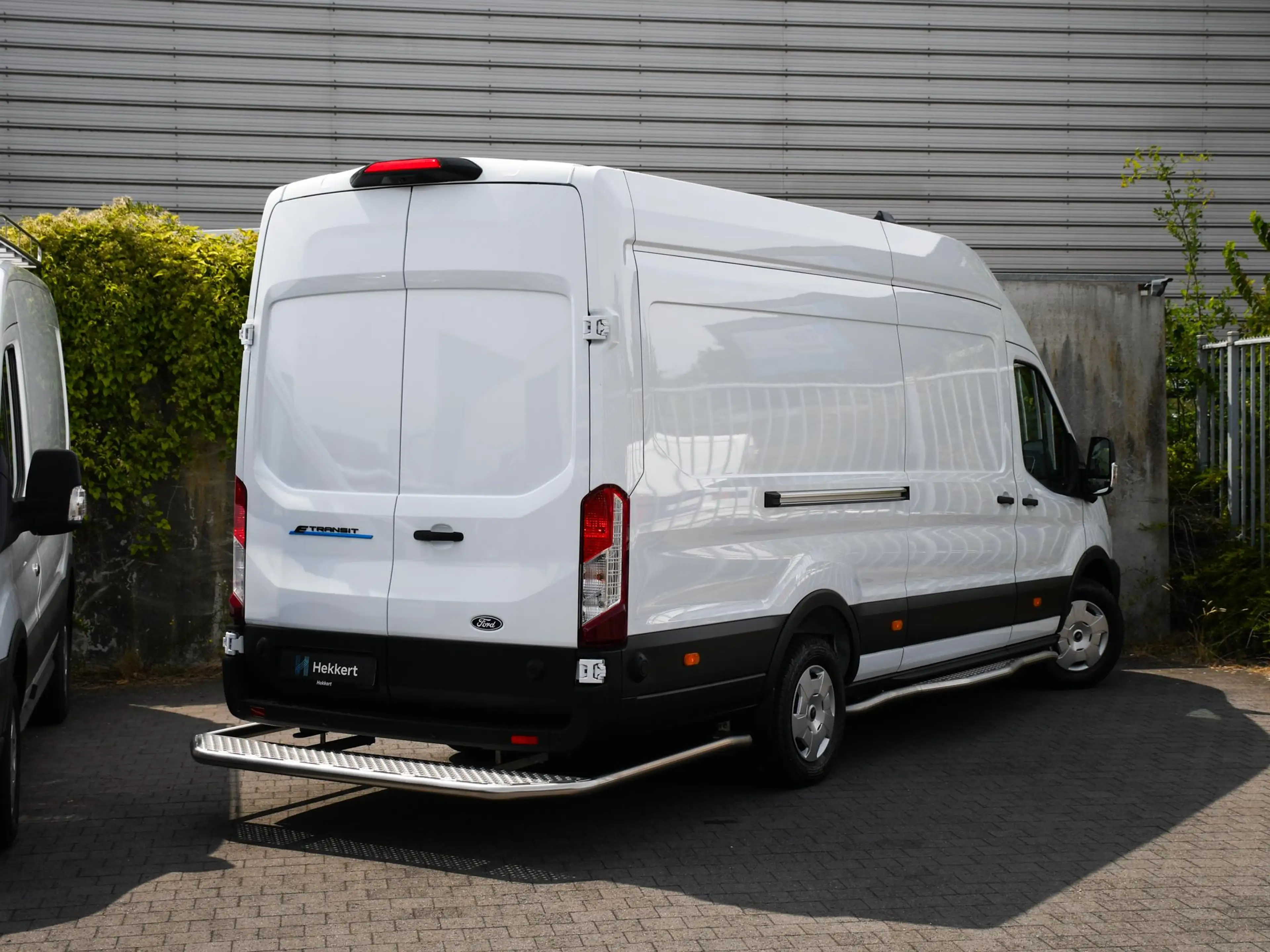 Ford E-Transit 350 L4H3 Trend 68 kWh 184pk Automaat 360° CAM. | A — photo 5