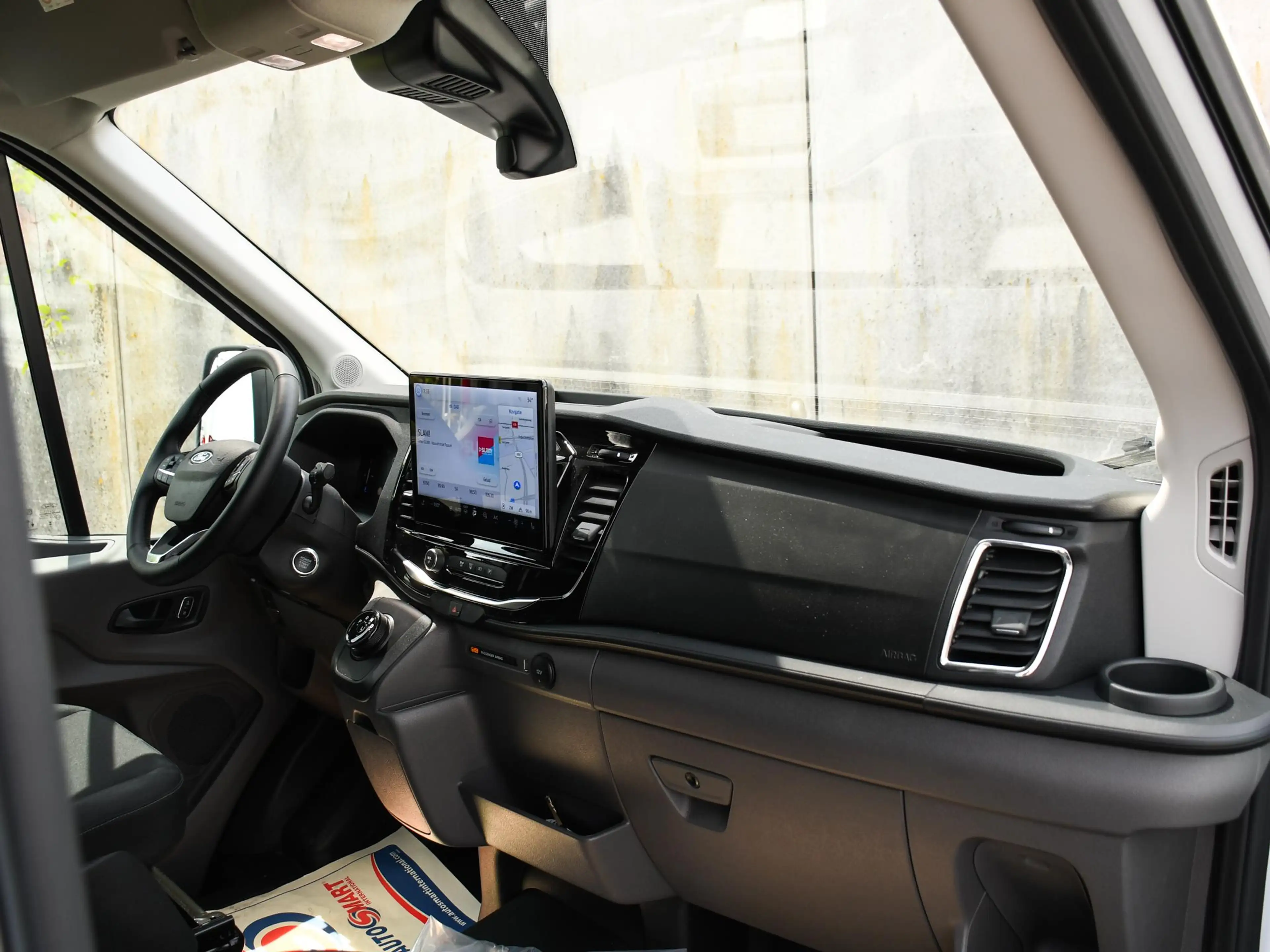 Ford E-Transit 350 L4H3 Trend 68 kWh 184pk Automaat 360° CAM. | A — photo 10