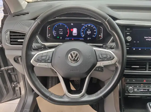 Volkswagen T-Cross view 13