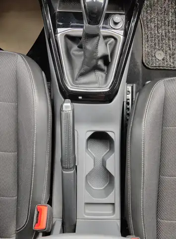Volkswagen T-Cross view 21