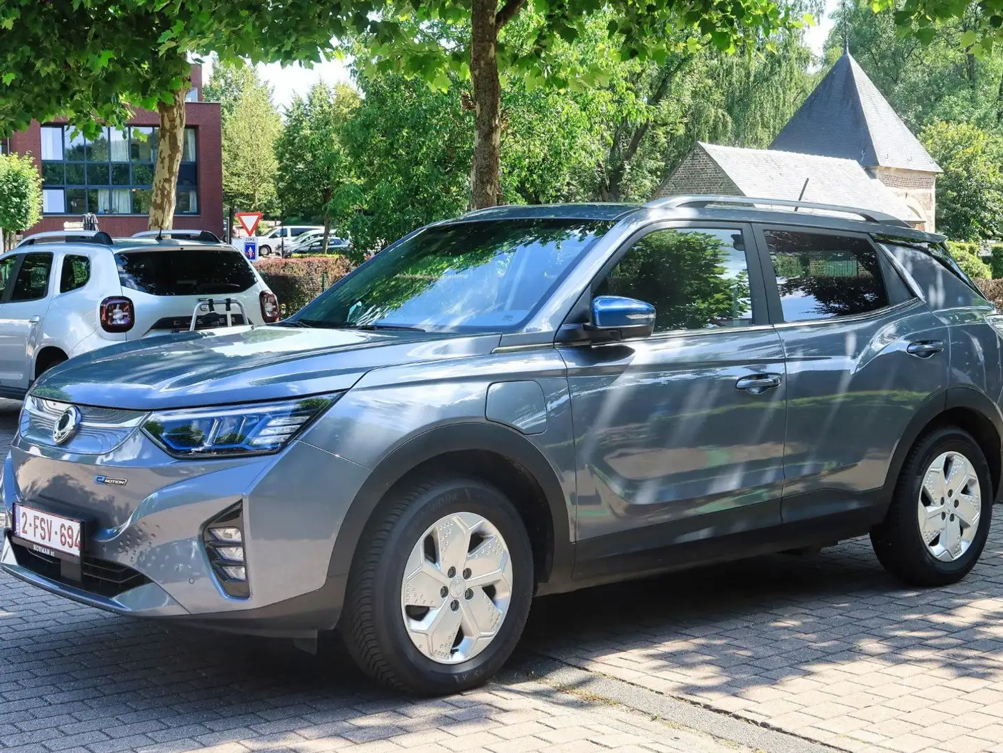 SsangYong Korando Korando E-Motion Titanium Gris - 1