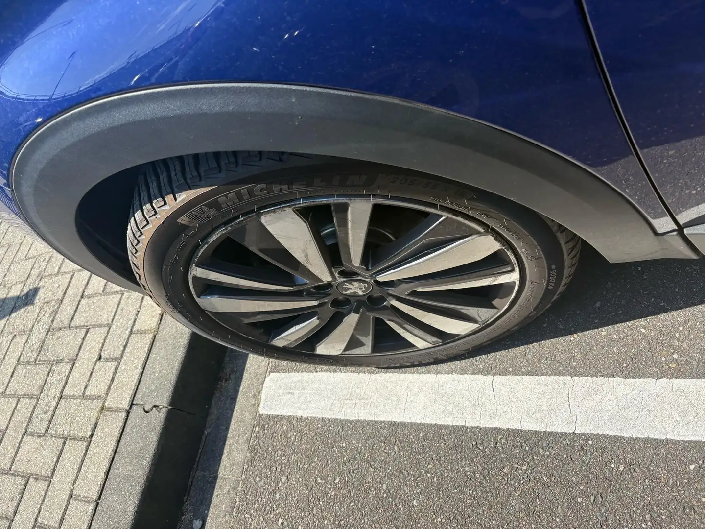 Peugeot 3008 1.2 PureTech Première | LMV | Bleu - 2
