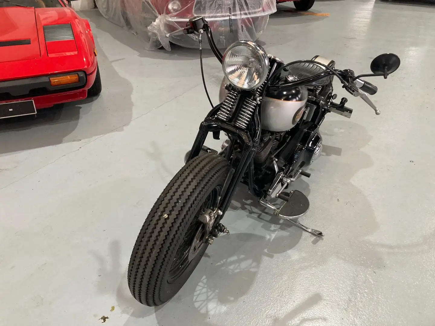 Harley-Davidson Softail BOBBER Negro - 2