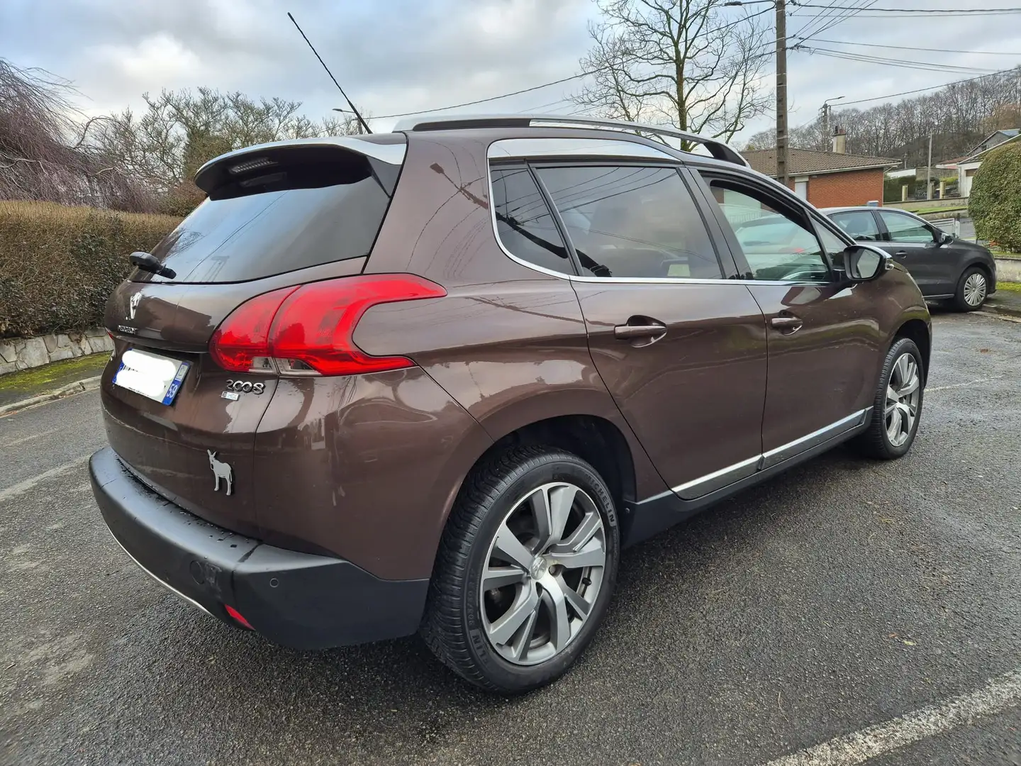 Peugeot 2008 2008 1.6 e-HDi 115ch FAP BVM6 Féline Titane Brun - 2