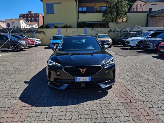 Cupra Formentor view 8