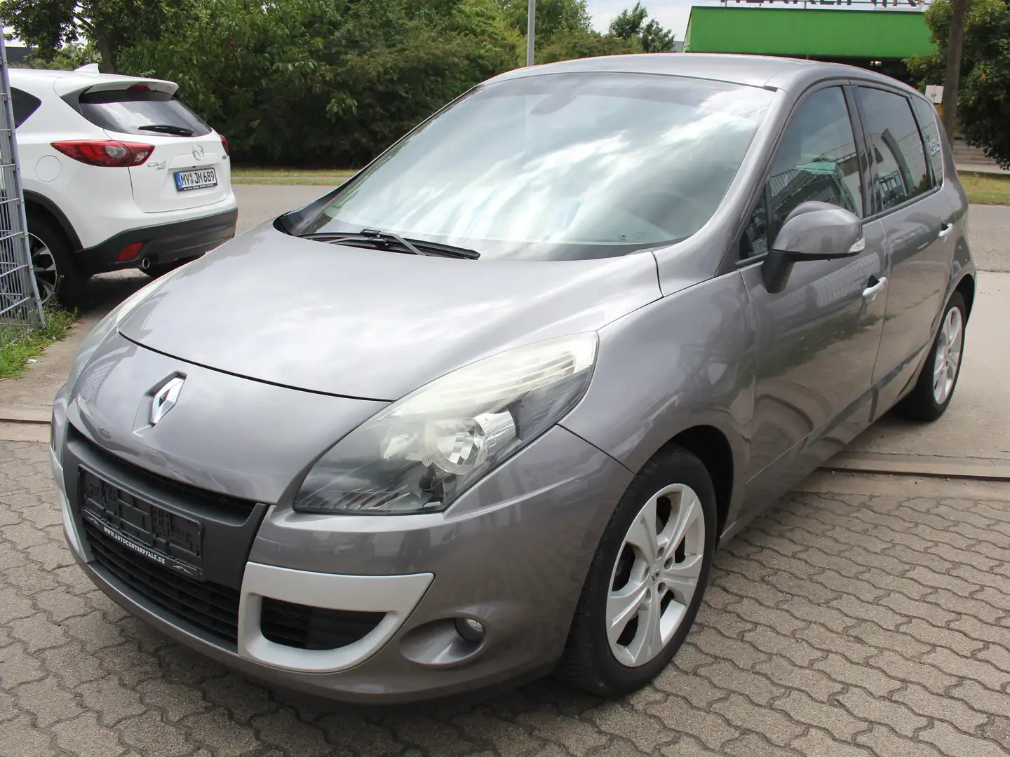 Renault Scenic Dynamique 1.4 Klimaautomatik Navi PDC Grau - 1