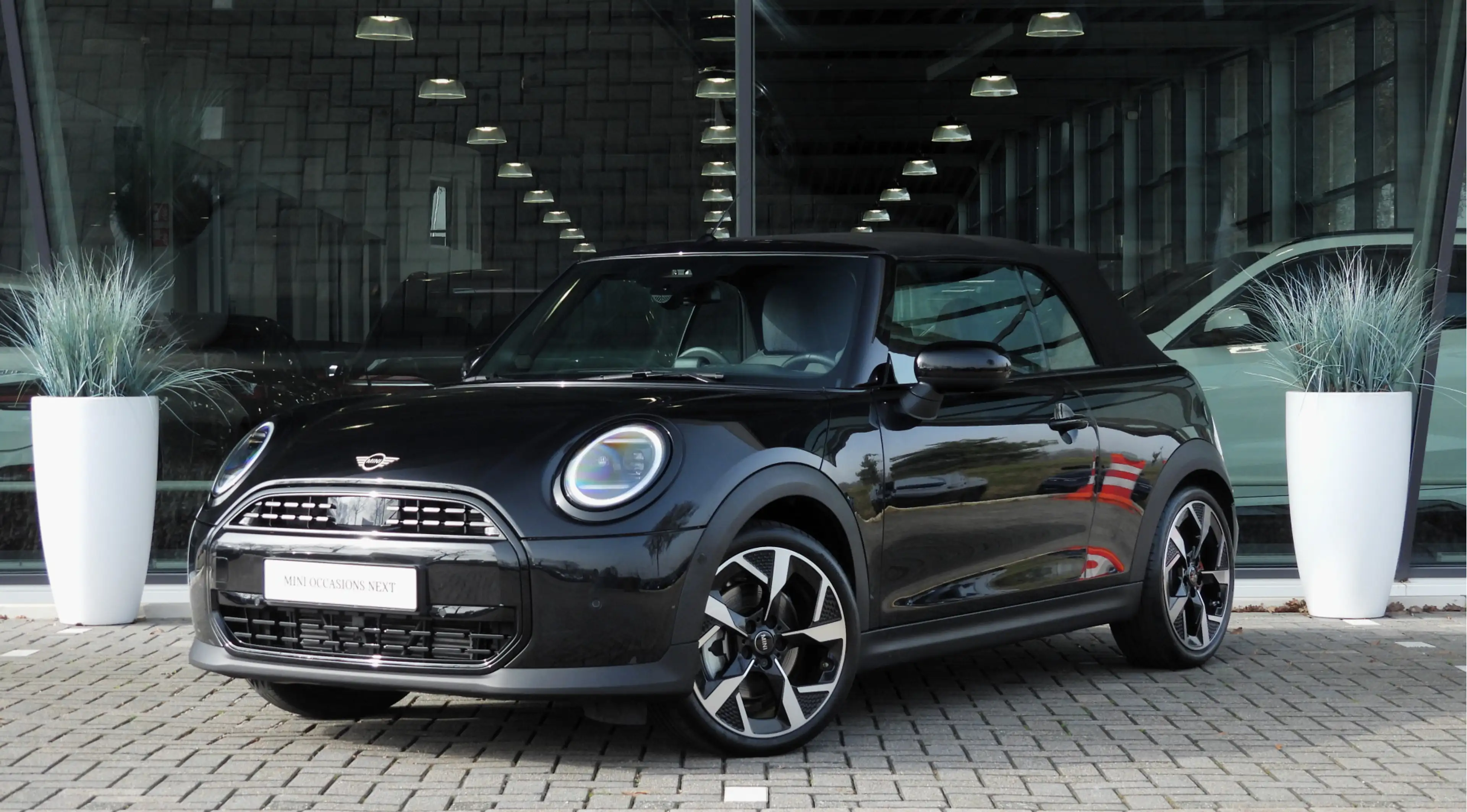 MINI Cooper C Cabrio Automaat / Classic / Pakket M / 18" Slide Spoke 2- — photo 2