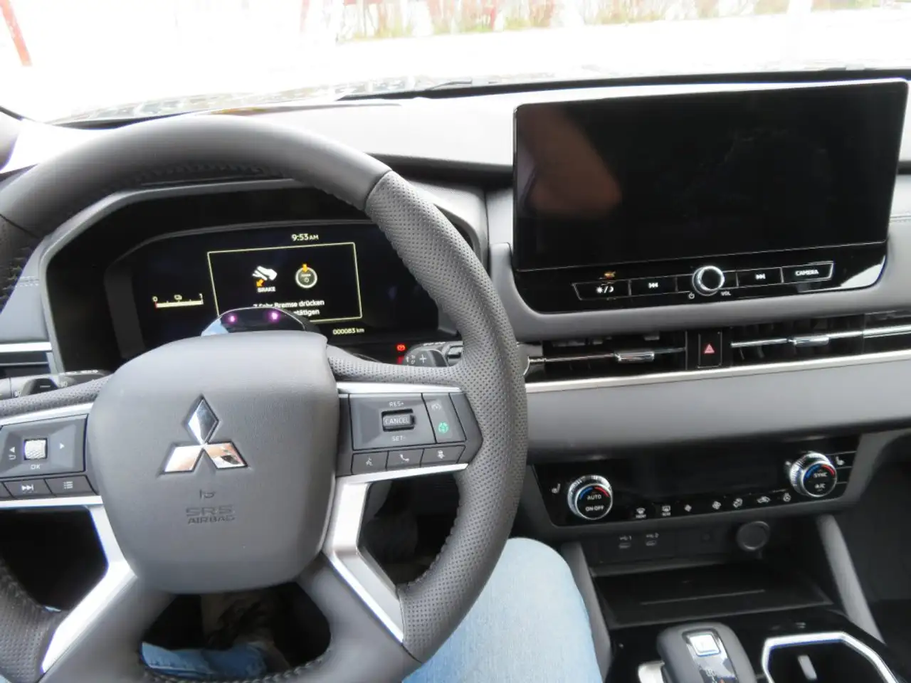 Mitsubishi Outlander 2026 — фото 10