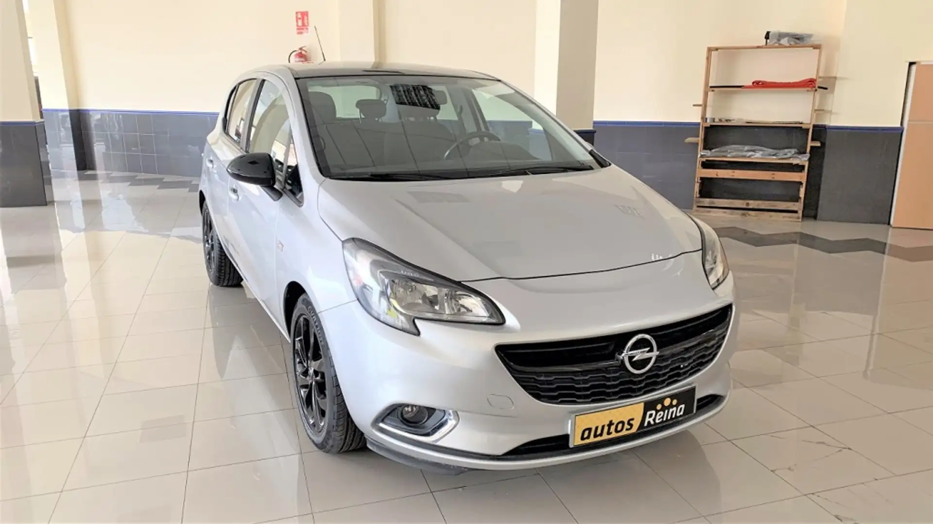 Opel Corsa 1.4 Color Edition 90 Plateado - 1