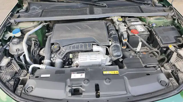 Peugeot 308 view 15
