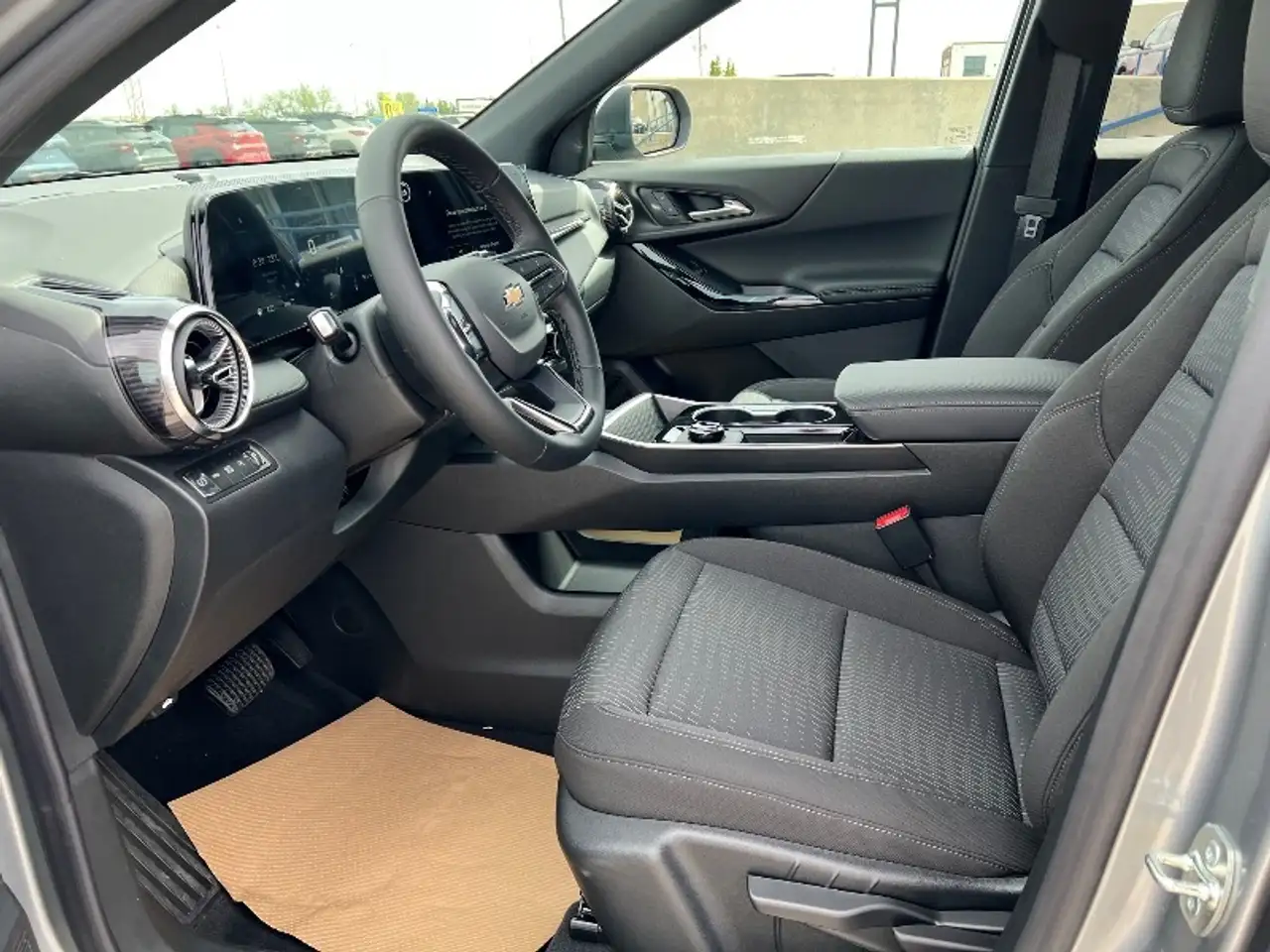 Chevrolet Equinox photo Chevrolet Equinox