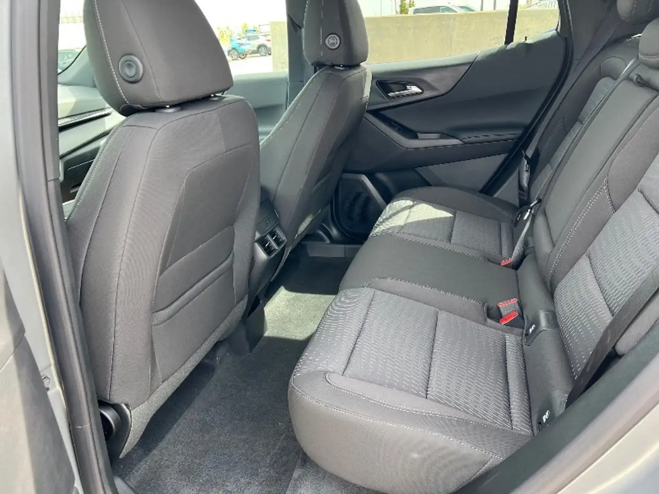 Chevrolet Equinox photo Chevrolet Equinox