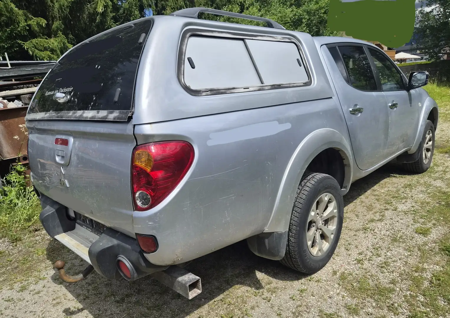 Mitsubishi L200 L 200 2,5 DI-D 4WD  Automati Hardtop Pickerl Silber - 1