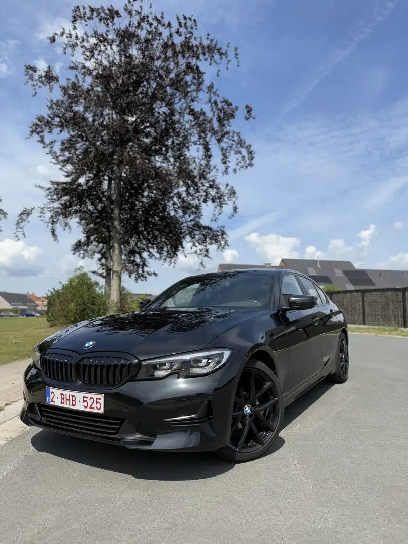 BMW 318 318D // FULL BLACK // LEATHER // AUTOMATIC // 2019 - 1