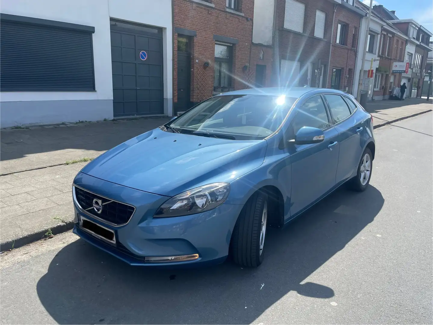 Volvo V40 V40 D2 Kinetic Blauw - 2