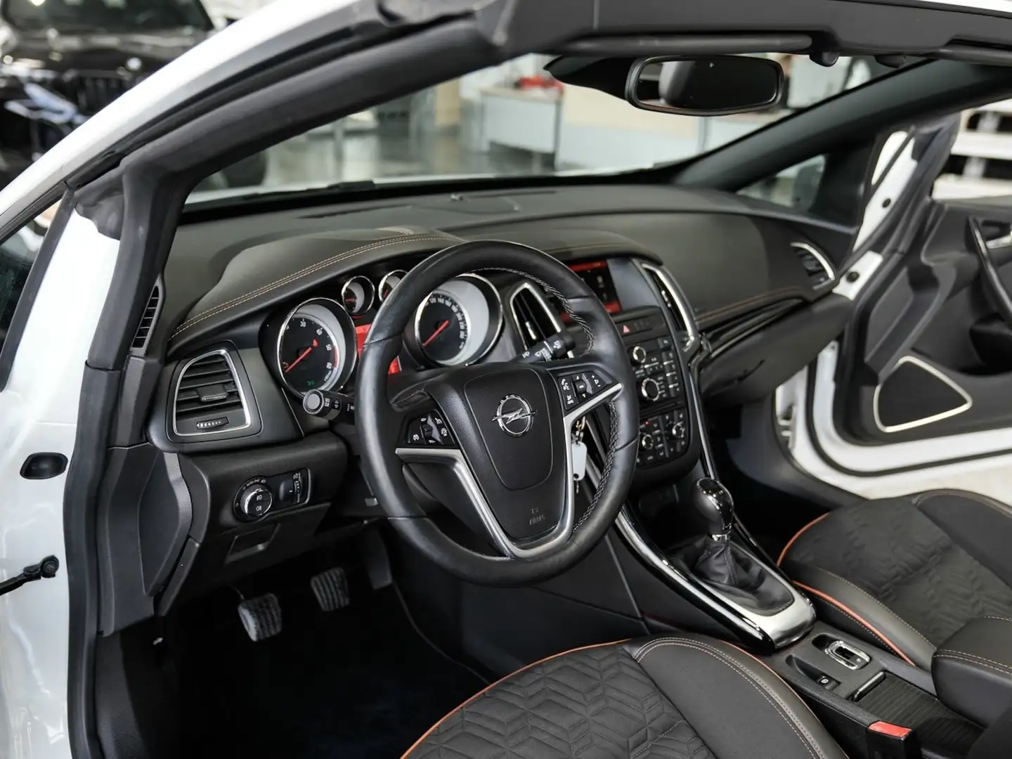 Opel Cascada 2,0 CDTI Innovation eco 19LM Xenon NAVI Weiß - 2