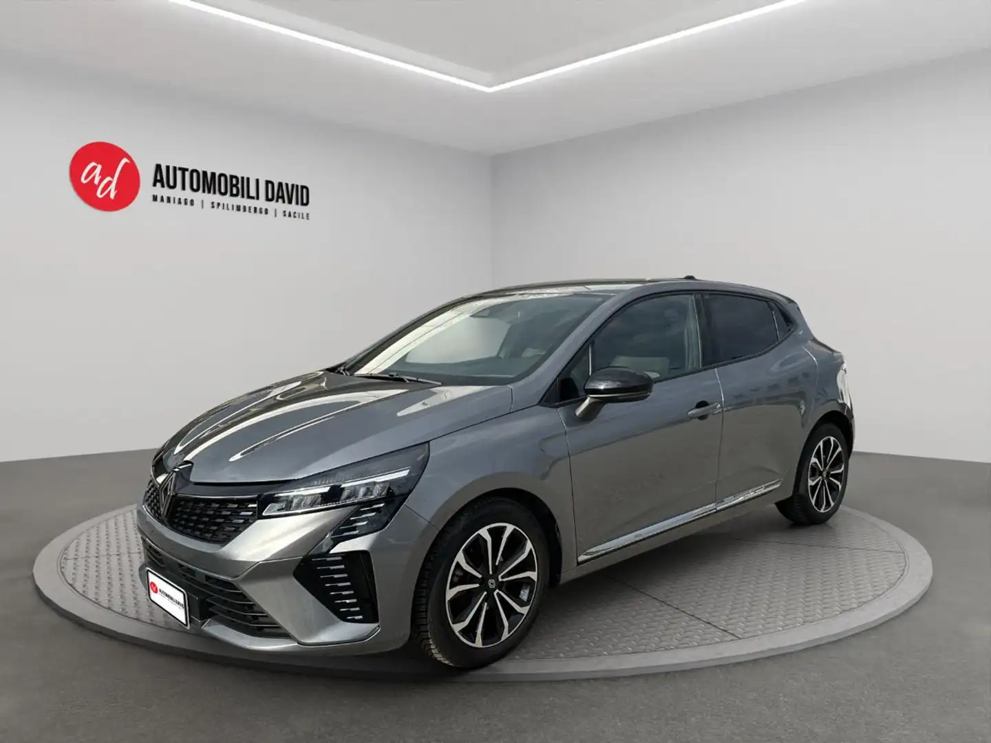 Renault Clio TCe 90 CV 5 porte Techno Grigio - 1