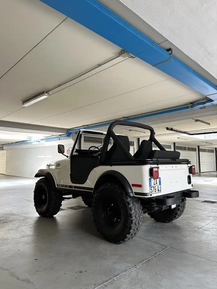 Jeep CJ-5 AMC 304 c.i. 5.0 V8 - 35 “ - Tilt Steering, foto 11