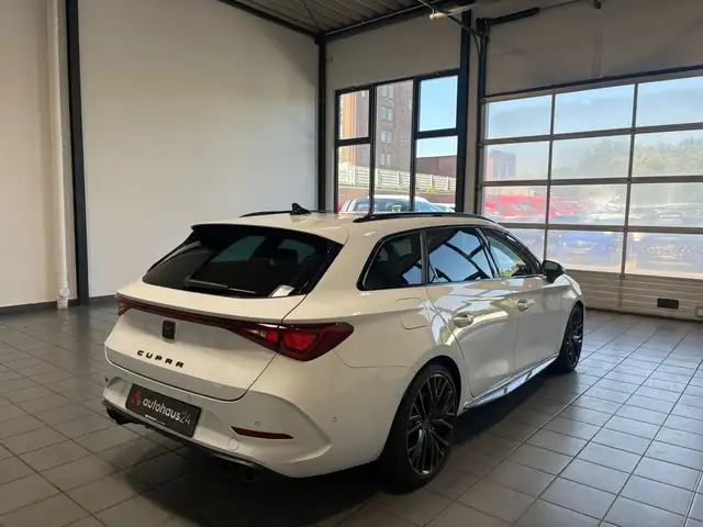 Cupra Leon view 5