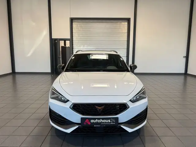 Cupra Leon view 2