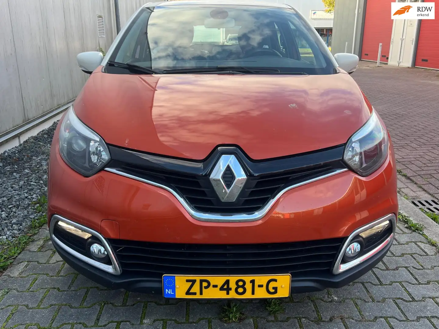 Renault Captur 1.5 dCi Dynamique Orange - 1