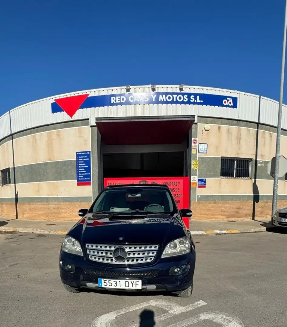 Mercedes-Benz ML 320 Todoterreno Automático de 5 Puertas Azul - 2