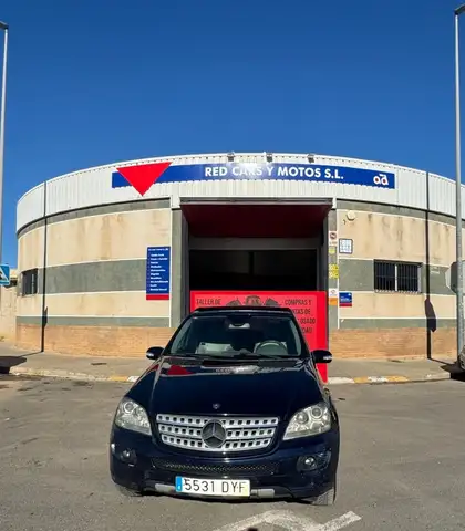 Mercedes-Benz ML 320 Todoterreno Automático de 5 Puertas