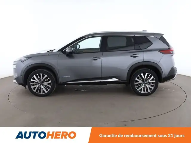 Nissan X-Trail view 3