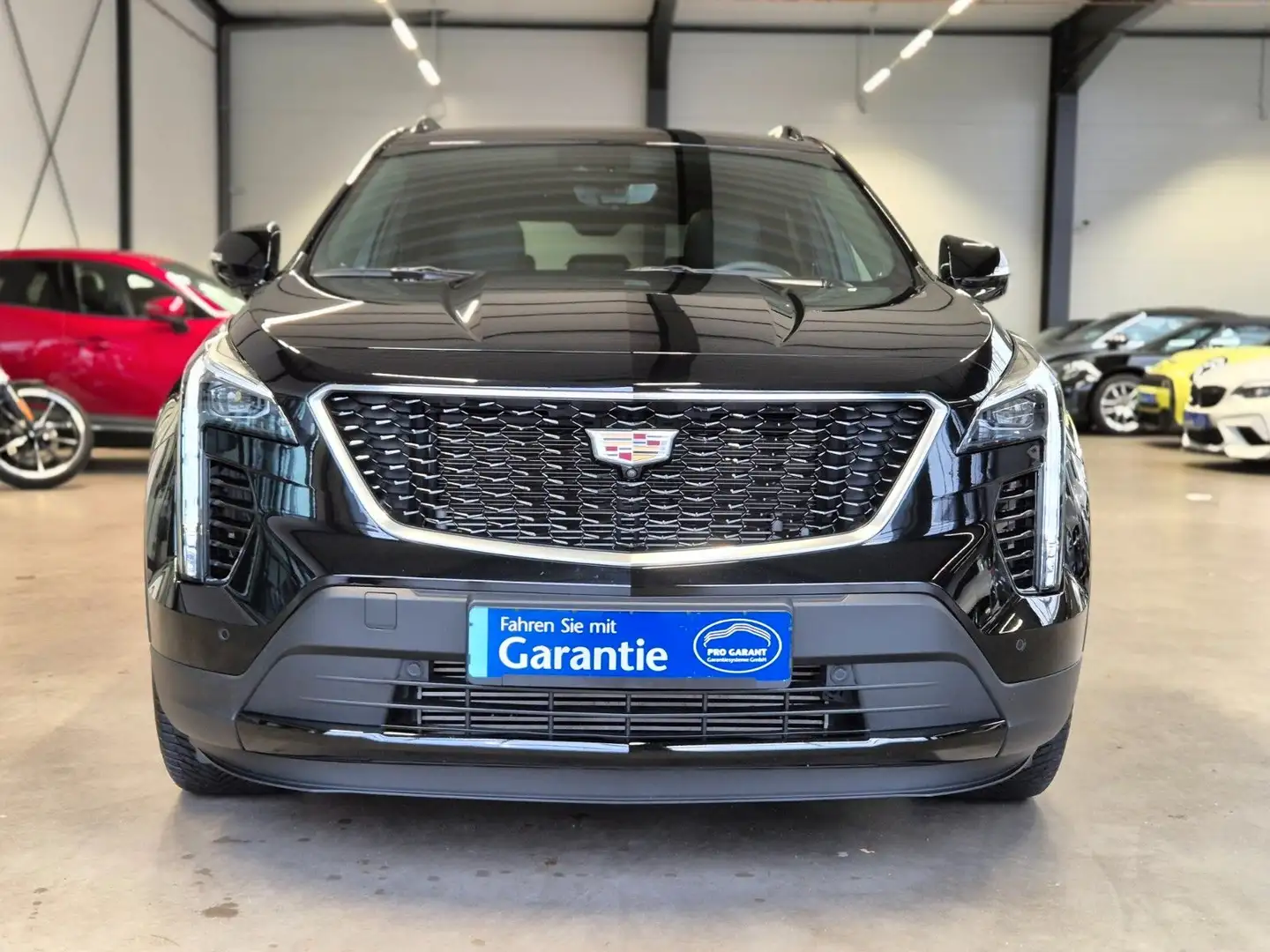 Cadillac XT4 SPORT AWD LEDER NAVI LED PANO 360 CAMERA Schwarz - 2