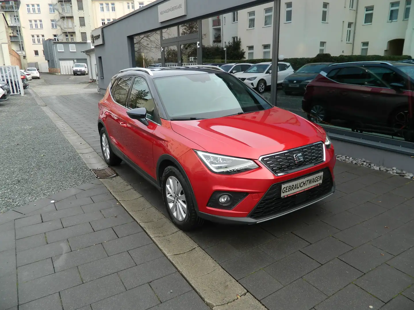 SEAT Arona XCELLENCE 1.0 TGI VollLED/Navi/PDCv+h/Kamera/Sitzh Rouge - 1
