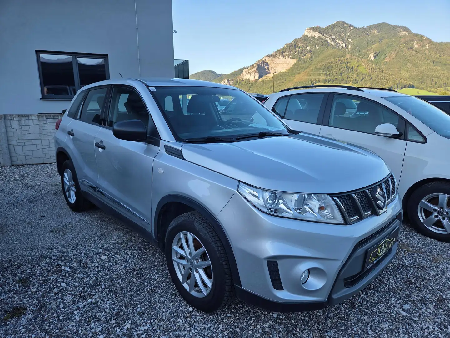 Suzuki Vitara Vitara 1,6 VVT GL Clear Clear Silber - 1