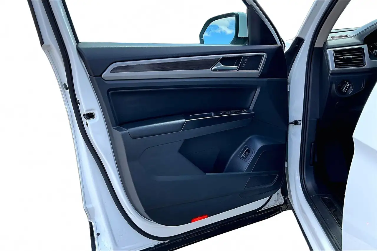 Volkswagen Atlas снимка Volkswagen Atlas