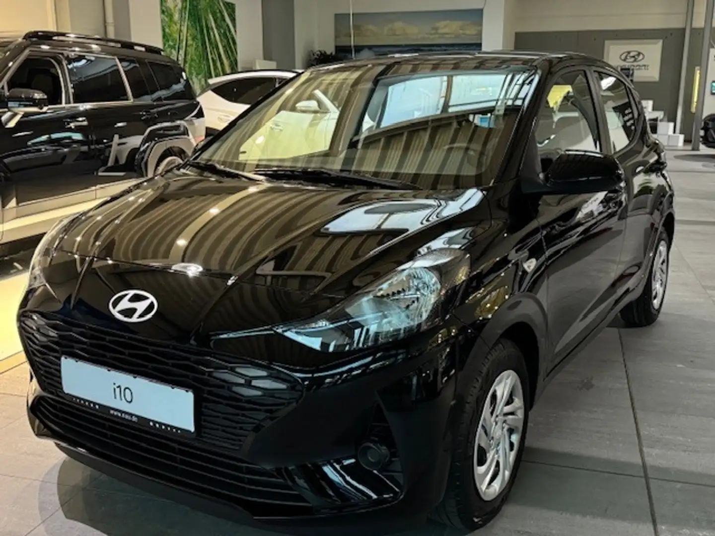 Hyundai i10 1.0 Select Rückfahrkamera, Klimaanlage uvm. Schwarz - 2