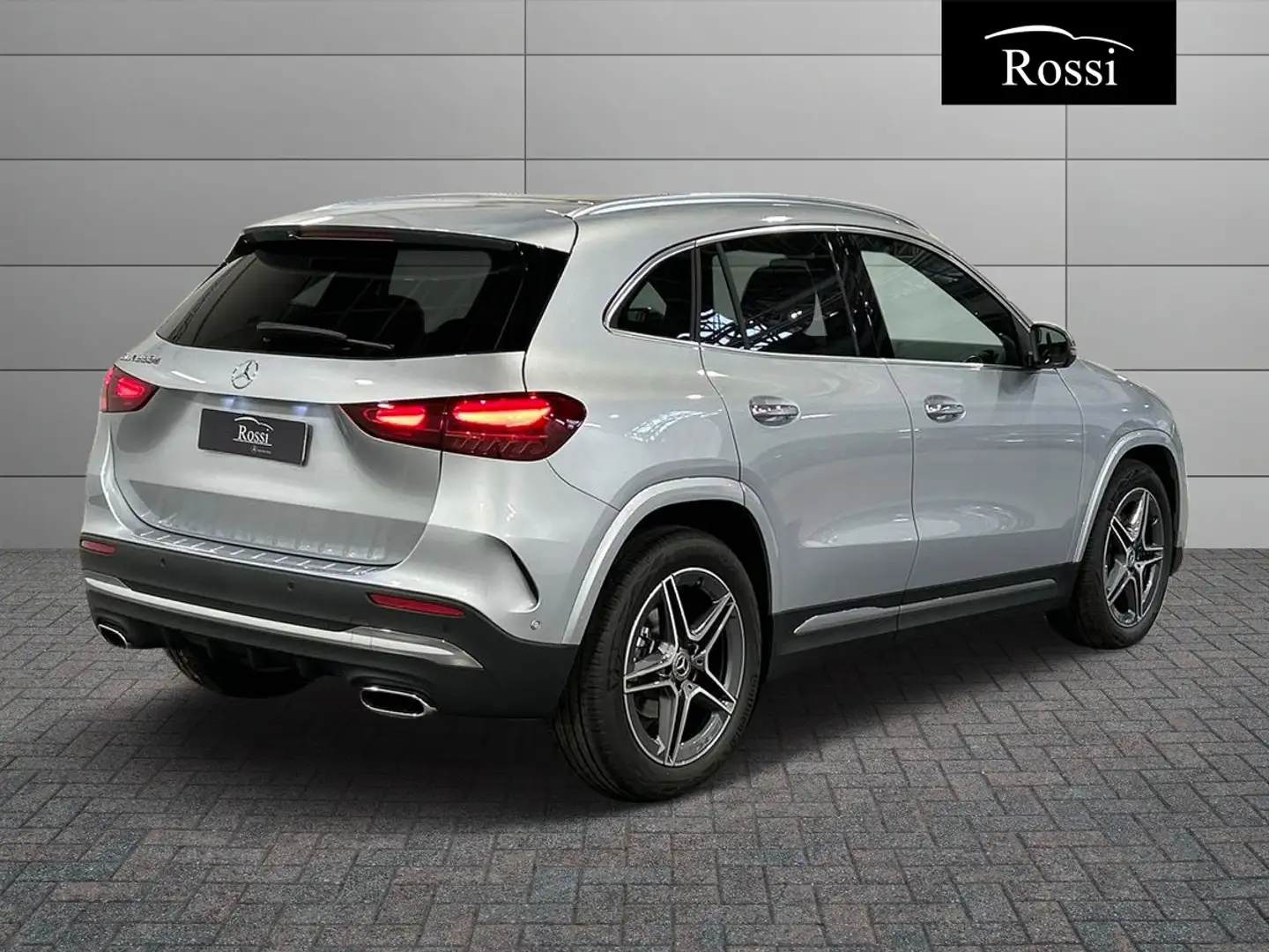 Mercedes-Benz GLA 200 d Automatic Argento - 2