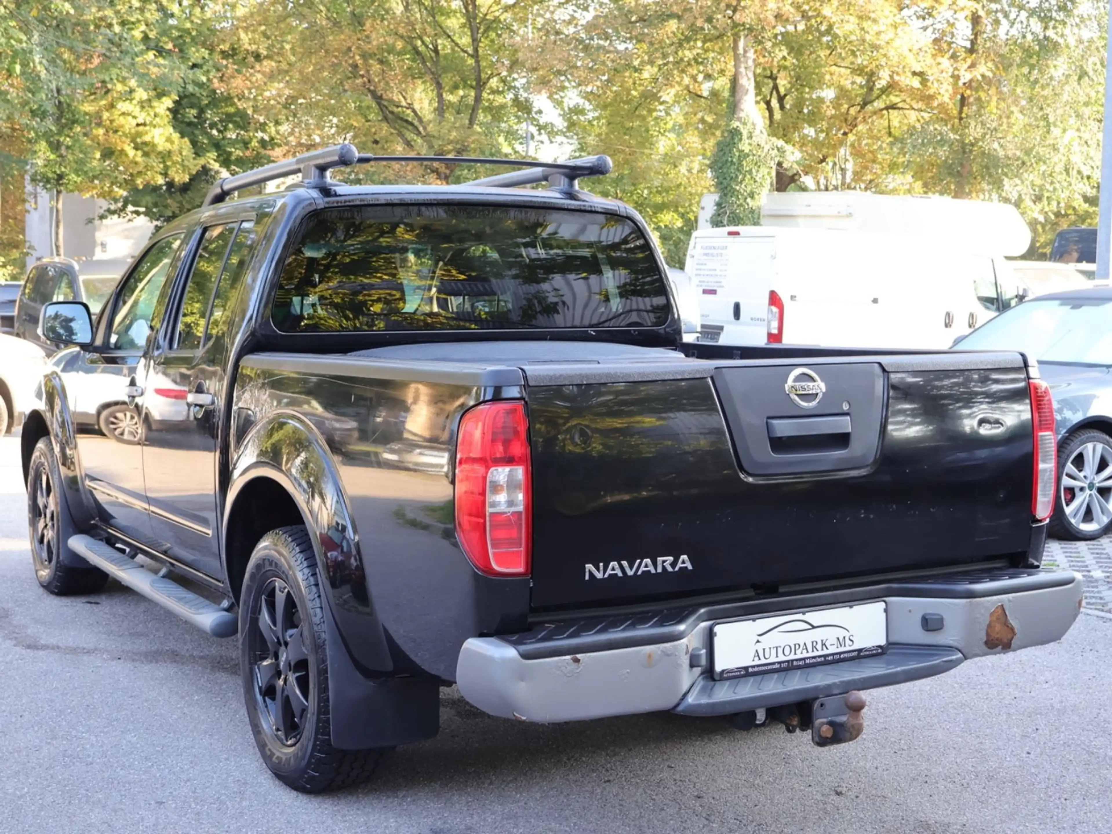 Nissan Navara Double Cab PLATINUM EVO 4X4 LB 2.5 dCi — photo 6