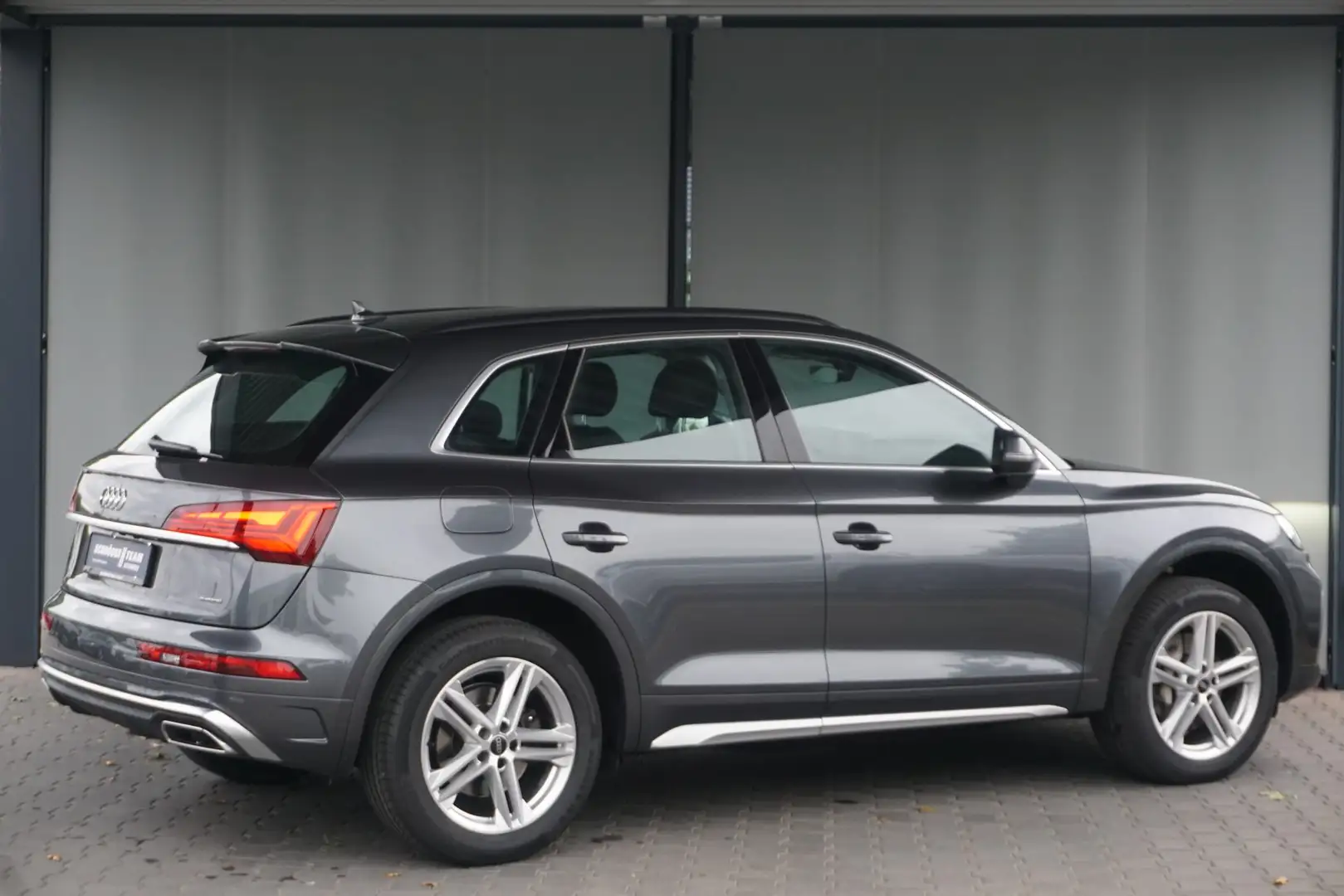 Audi Q5 50 TDI quattro S line Navi Matrix ACC RFK Grigio - 2