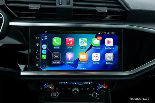 Audi Q3 view 13