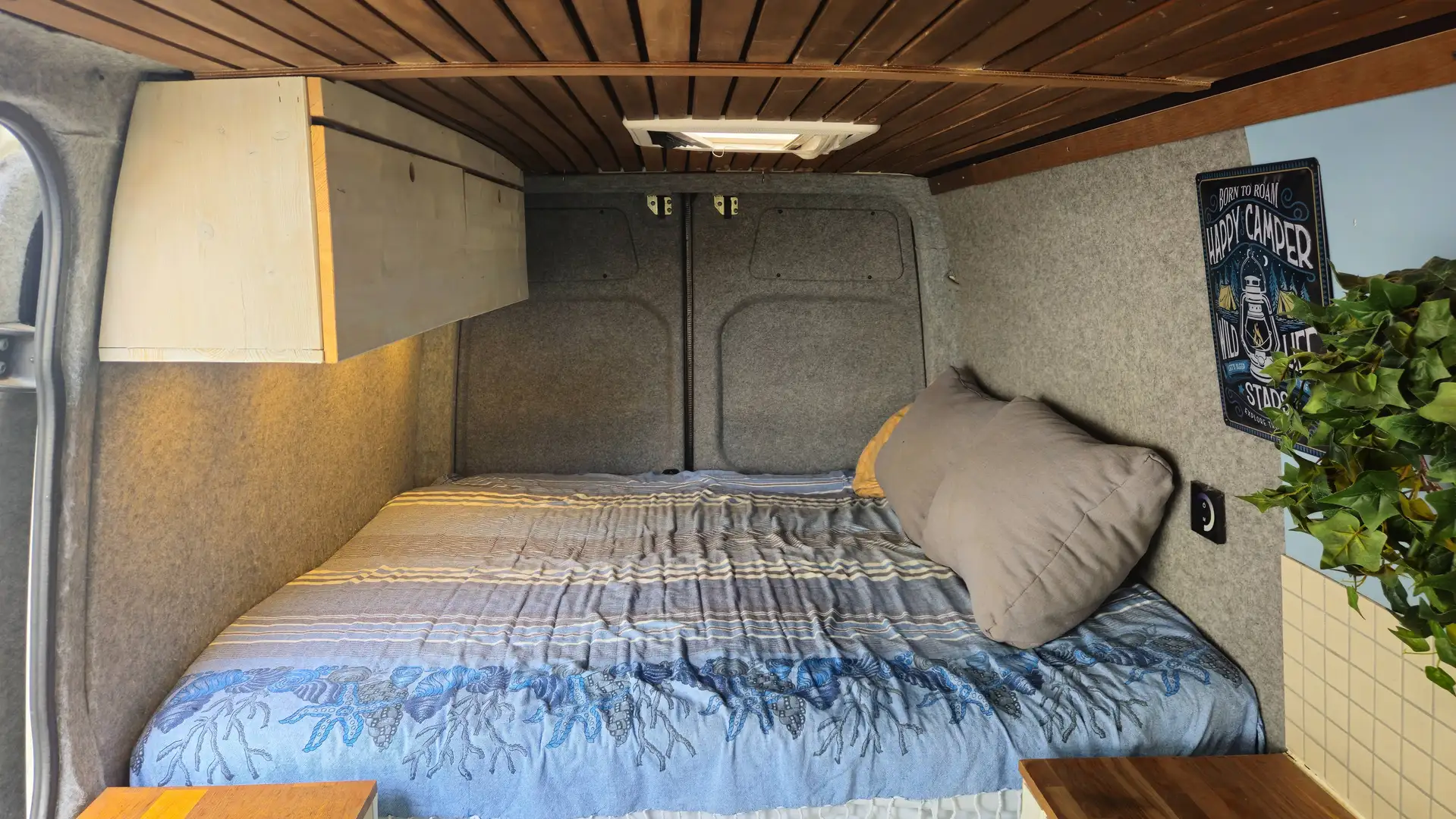 Volkswagen Crafter Crafter 30 HR-Kombi 3-3-3 MR TDI Weiß - 2