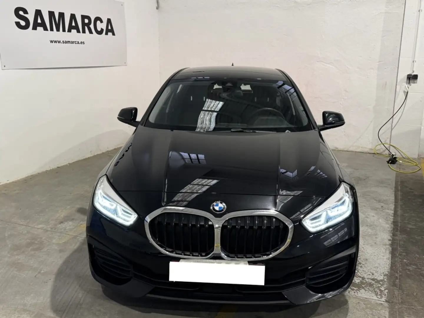 BMW 116 116d Advantage Noir - 2