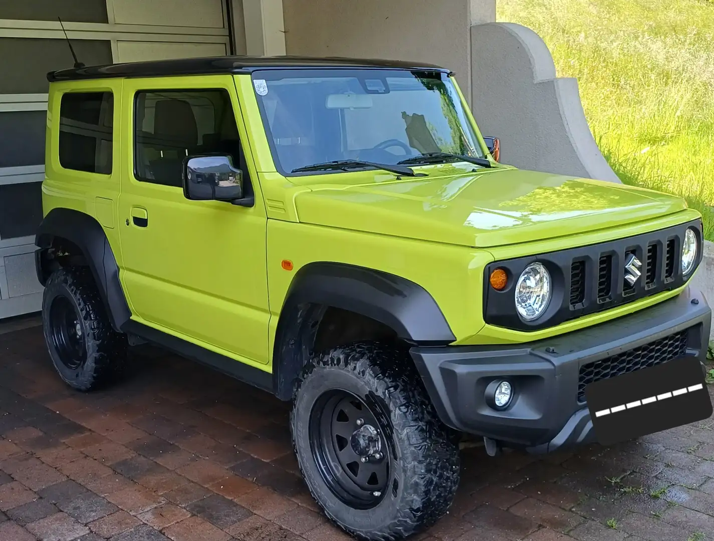 Suzuki Jimny Jimny 1,5 VVT Allgrip Flash Aut. Flash 4-sitzer Gelb - 2